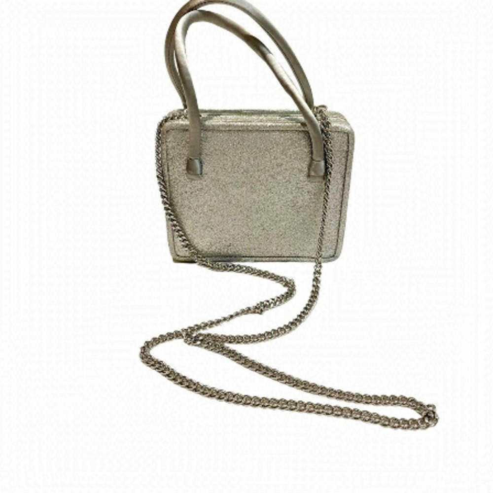 Silver Purse With Chain Strap 🌻